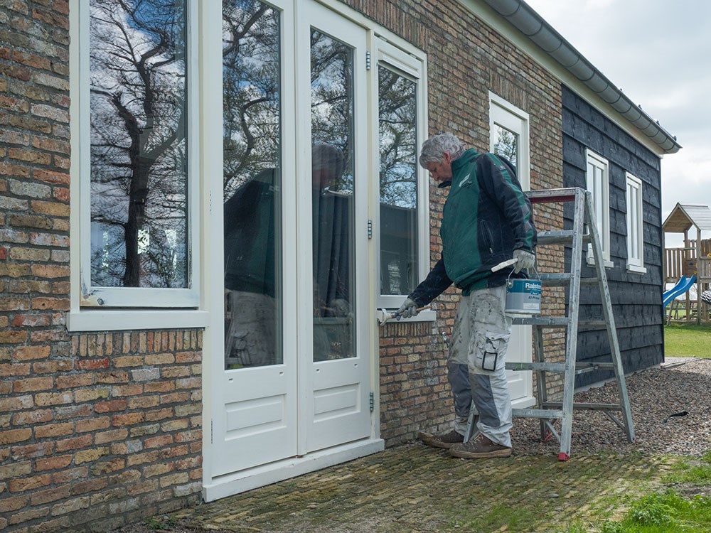 Professioneel buitenschilderwerk verlengt de levensduur van uw woning
