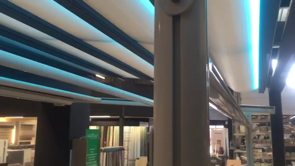 TERRASOVERKAPPING MET LED VERLICHTING VERKRIJGBAAR BIJ NOORD-WEST INTERIEURS